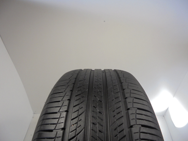 Hankook RA33 pneumatiky