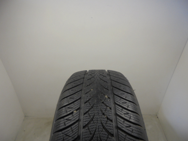 Triangle TW401 pneumatiky
